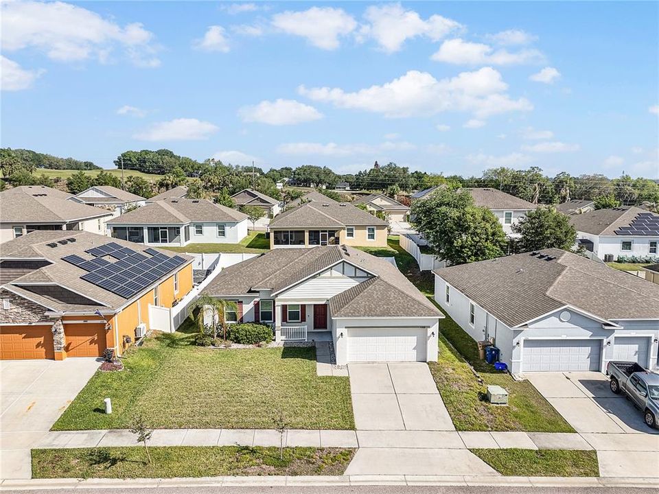 En Venta: $367,999 (3 camas, 2 baños, 1600 Pies cuadrados)