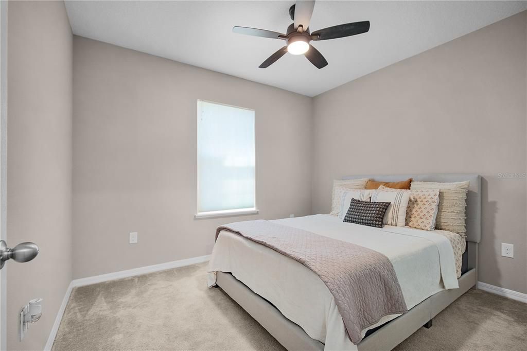 En Venta: $367,999 (3 camas, 2 baños, 1600 Pies cuadrados)