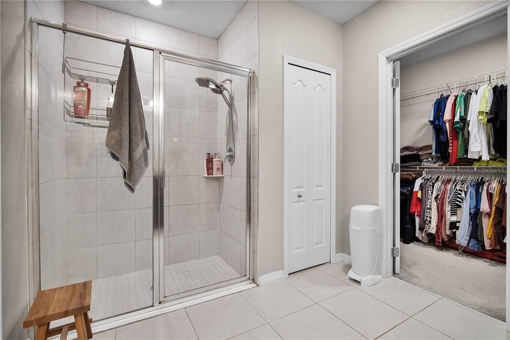 En Venta: $367,999 (3 camas, 2 baños, 1600 Pies cuadrados)