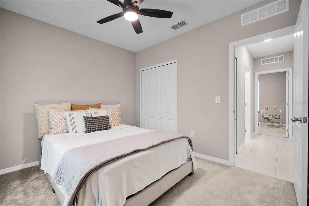 En Venta: $367,999 (3 camas, 2 baños, 1600 Pies cuadrados)