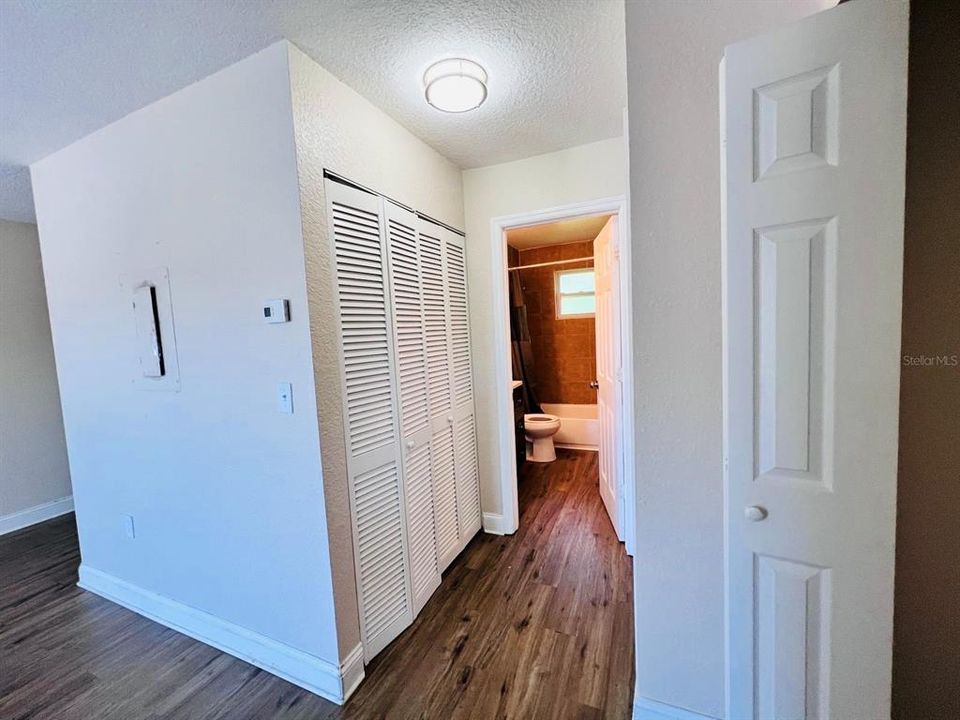 В аренду: $1,200 (2 спален, 1 ванн, 808 Квадратных фут)