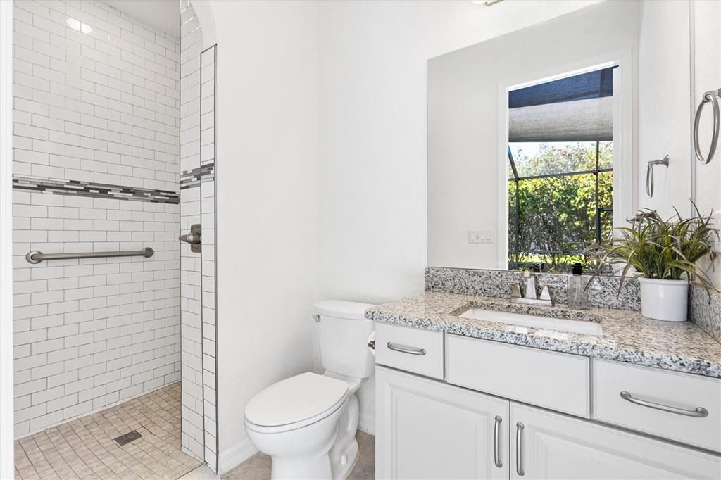 Activo con contrato: $549,000 (3 camas, 3 baños, 2016 Pies cuadrados)