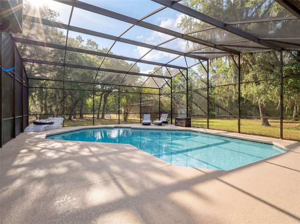 En Venta: $849,900 (4 camas, 3 baños, 2903 Pies cuadrados)