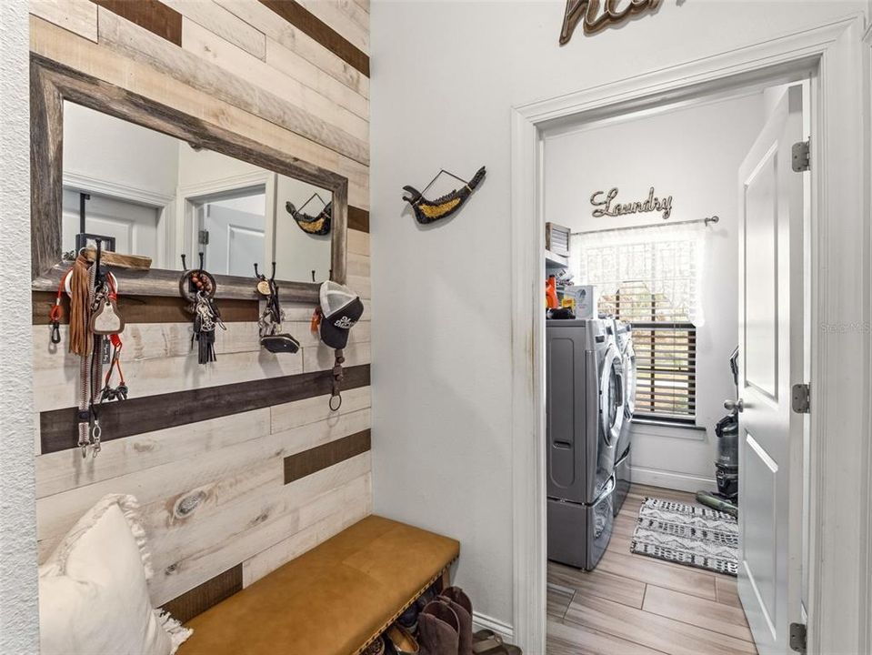 En Venta: $849,900 (4 camas, 3 baños, 2903 Pies cuadrados)