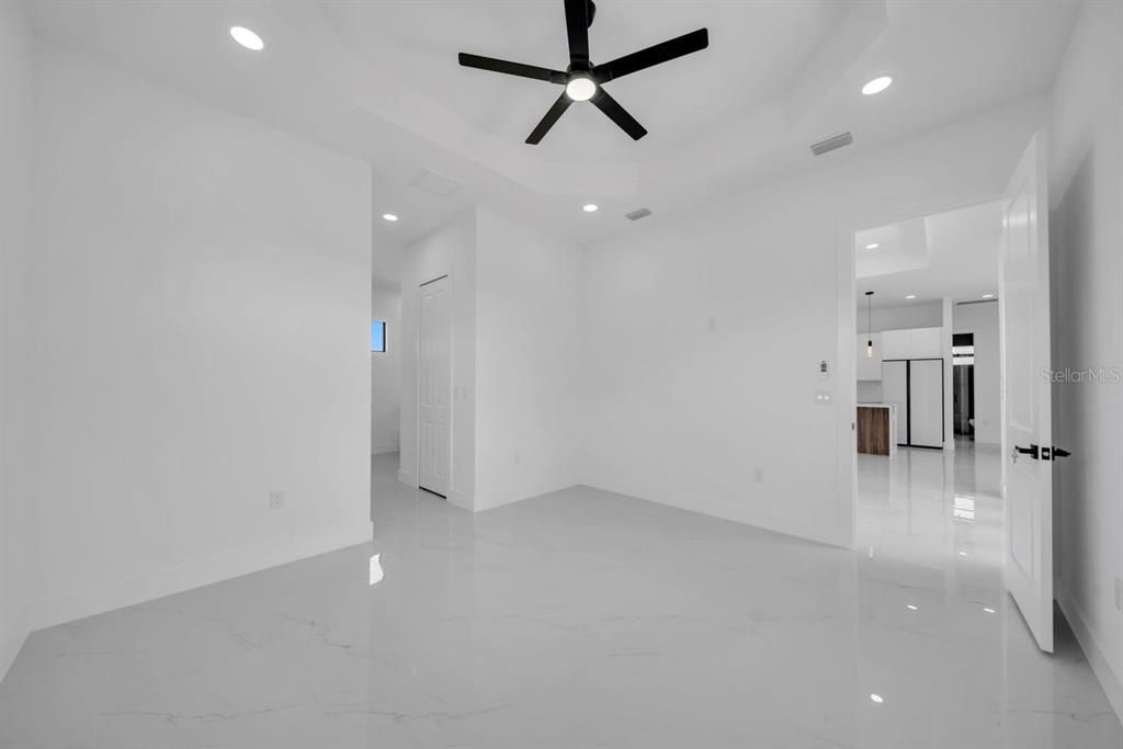 For Sale: $364,900 (3 beds, 2 baths, 1650 Square Feet)