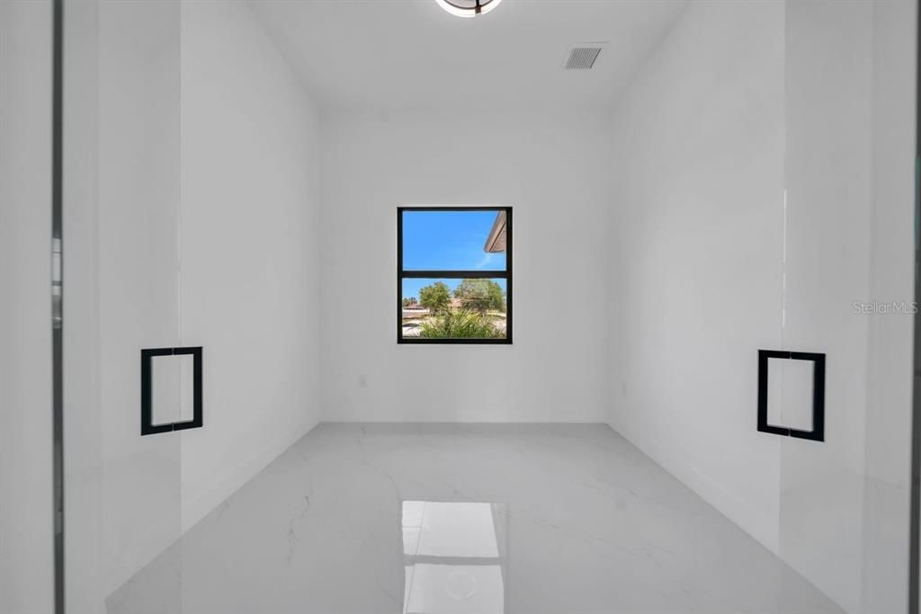 For Sale: $364,900 (3 beds, 2 baths, 1650 Square Feet)