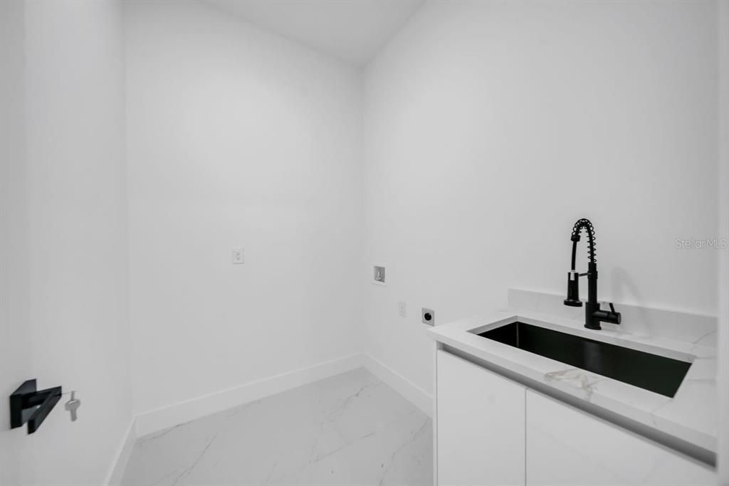 For Sale: $364,900 (3 beds, 2 baths, 1650 Square Feet)