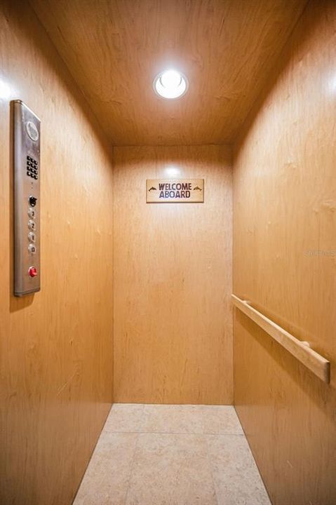 На продажу: $275,000 (2 спален, 2 ванн, 1542 Квадратных фут)