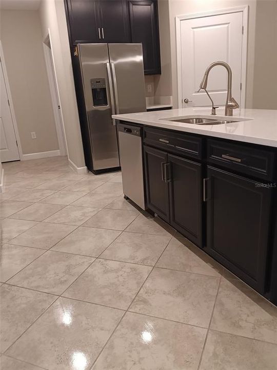 En Venta: $284,990 (2 camas, 2 baños, 1747 Pies cuadrados)
