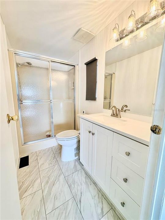 For Sale: $154,900 (2 beds, 2 baths, 960 Square Feet)
