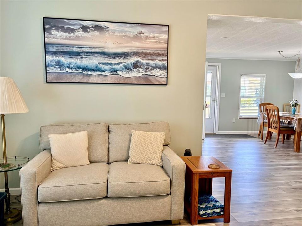 For Sale: $154,900 (2 beds, 2 baths, 960 Square Feet)
