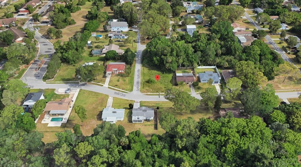 На продажу: $23,900 (0.16 acres)