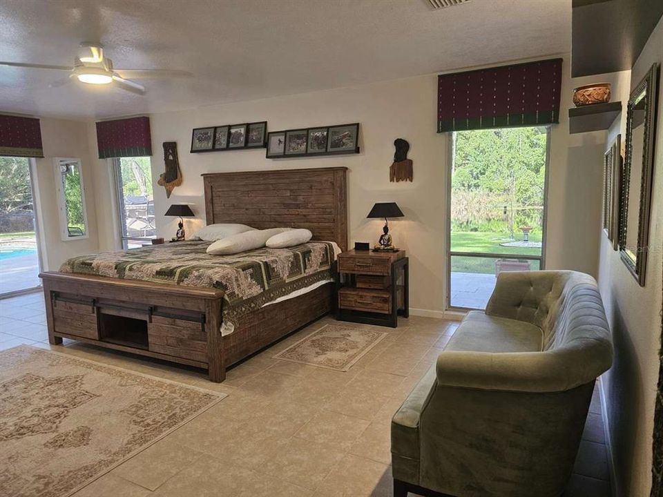 For Sale: $699,000 (2 beds, 2 baths, 2240 Square Feet)
