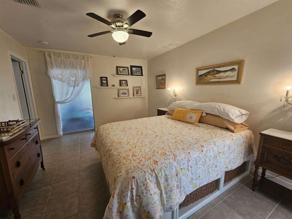 For Sale: $699,000 (2 beds, 2 baths, 2240 Square Feet)