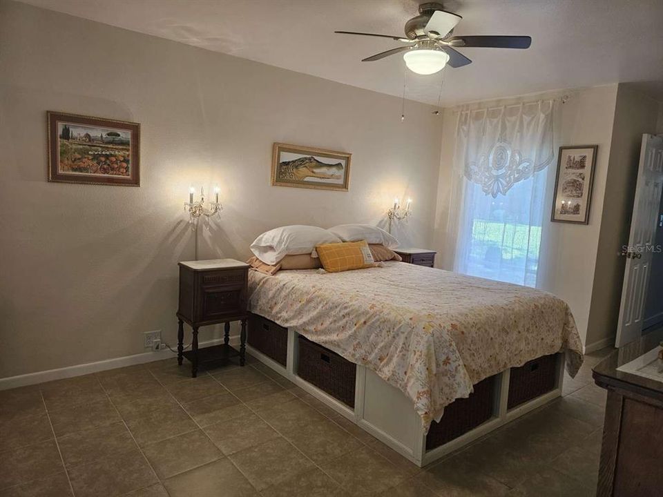 For Sale: $699,000 (2 beds, 2 baths, 2240 Square Feet)