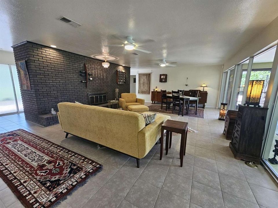 For Sale: $699,000 (2 beds, 2 baths, 2240 Square Feet)