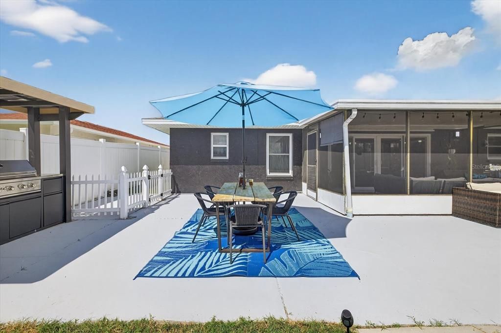 Activo con contrato: $598,995 (3 camas, 2 baños, 1686 Pies cuadrados)