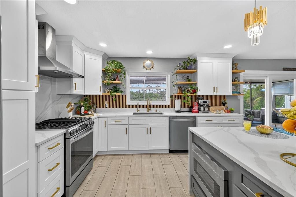 Activo con contrato: $598,995 (3 camas, 2 baños, 1686 Pies cuadrados)