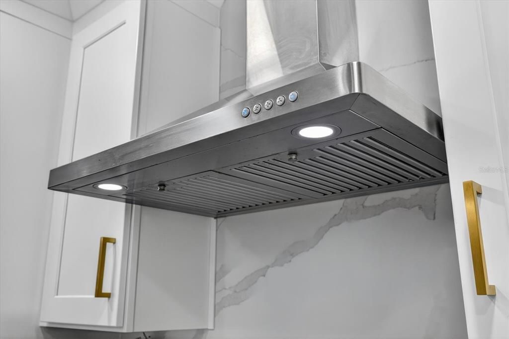 Activo con contrato: $598,995 (3 camas, 2 baños, 1686 Pies cuadrados)