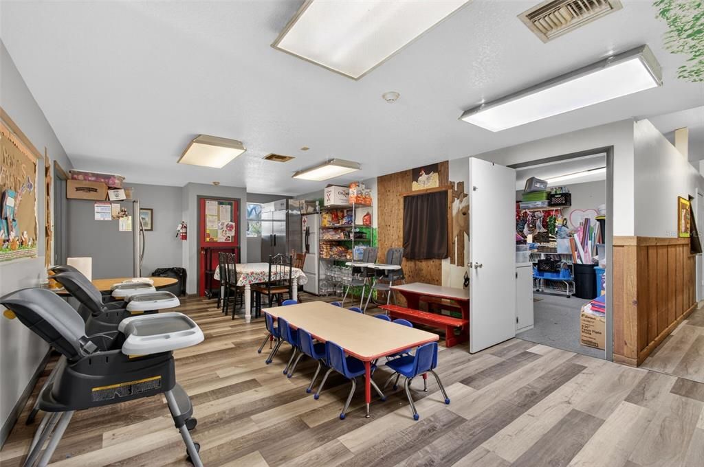 For Sale: $1,300,000 (0 beds, 0 baths, 5600 Square Feet)