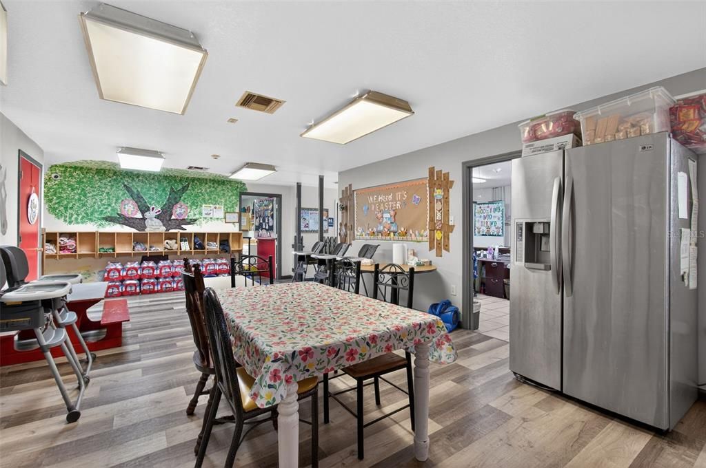 For Sale: $1,300,000 (0 beds, 0 baths, 5600 Square Feet)