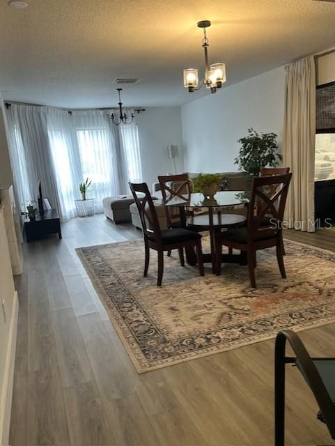 Под контрактом: $149,900 (3 спален, 2 ванн, 1198 Квадратных фут)