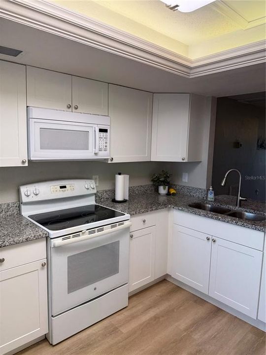 В аренду: $2,500 (2 спален, 2 ванн, 1272 Квадратных фут)