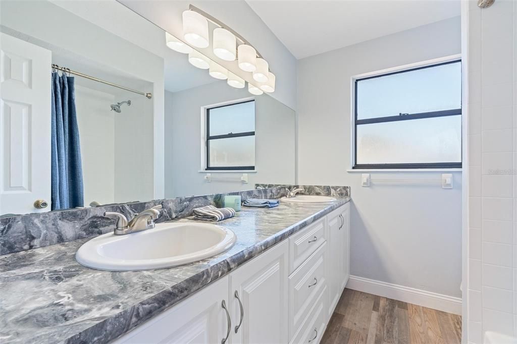 For Rent: $3,000 (3 beds, 2 baths, 1853 Square Feet)