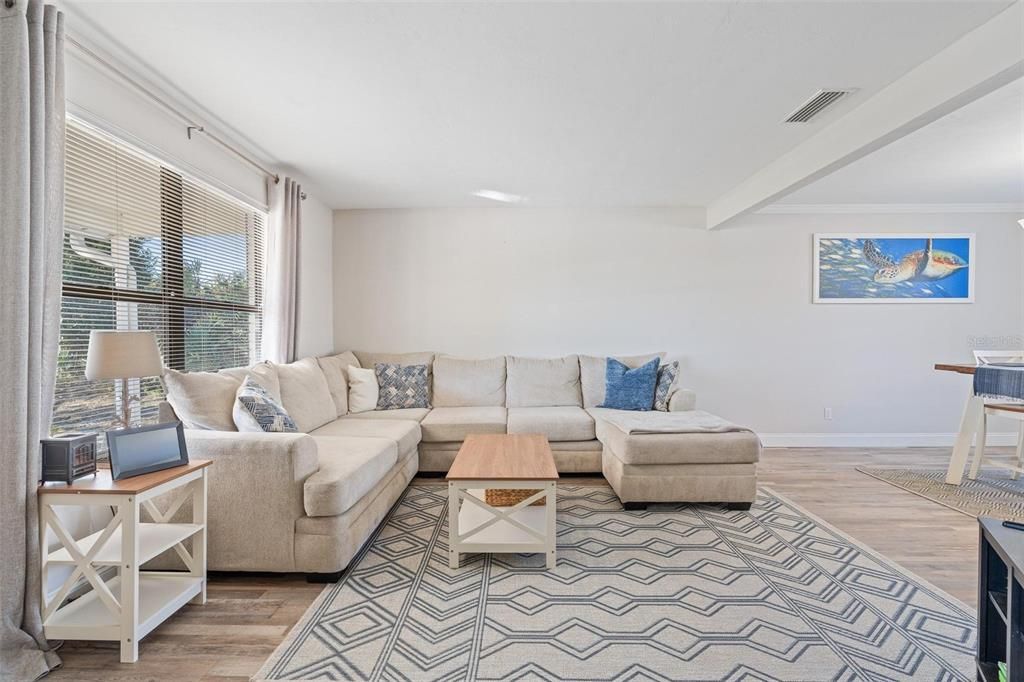 For Rent: $3,000 (3 beds, 2 baths, 1853 Square Feet)