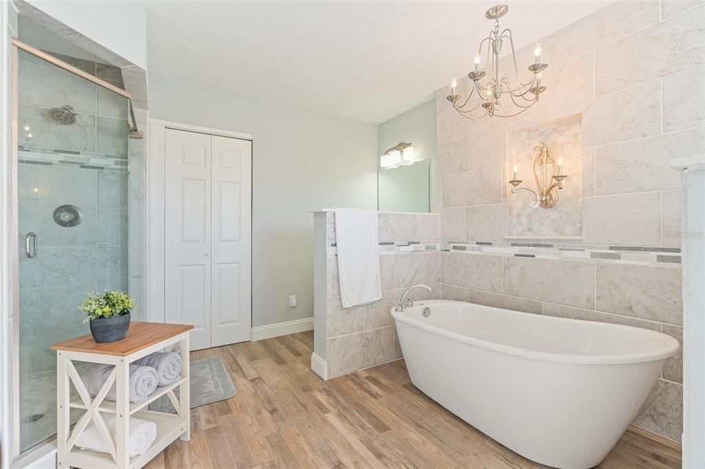 For Rent: $3,000 (3 beds, 2 baths, 1853 Square Feet)