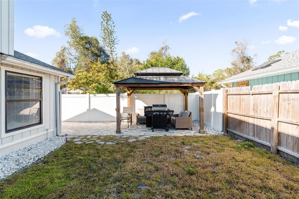 For Rent: $3,000 (3 beds, 2 baths, 1853 Square Feet)