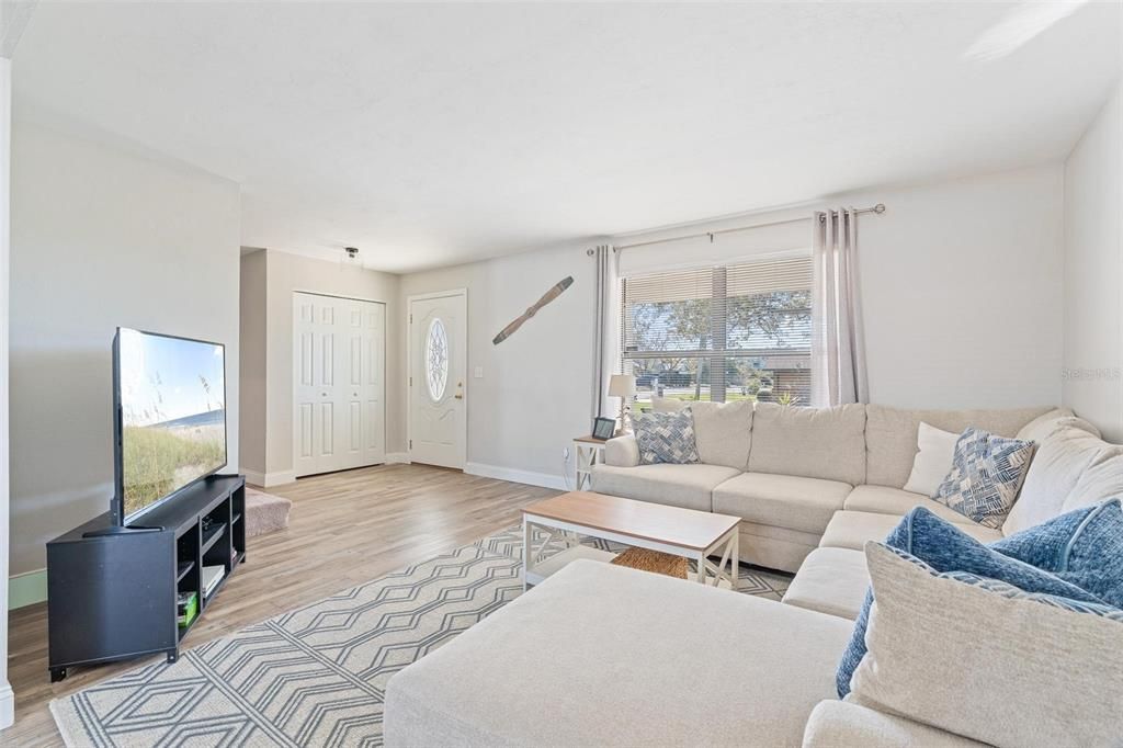 For Rent: $3,000 (3 beds, 2 baths, 1853 Square Feet)