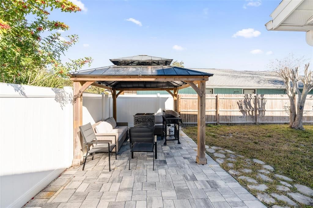 For Rent: $3,000 (3 beds, 2 baths, 1853 Square Feet)
