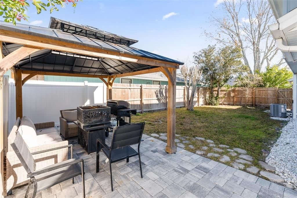 For Rent: $3,000 (3 beds, 2 baths, 1853 Square Feet)