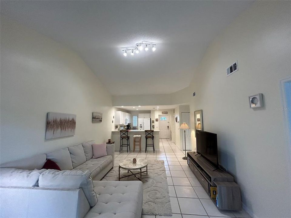 В аренду: $3,500 (2 спален, 2 ванн, 1117 Квадратных фут)