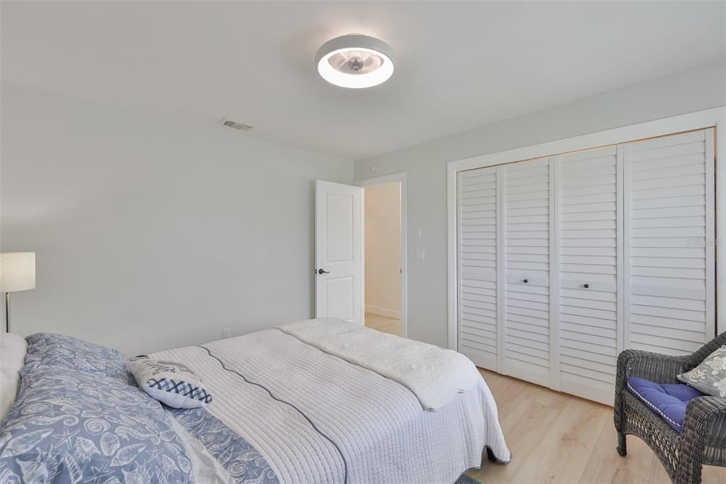 Activo con contrato: $434,500 (2 camas, 2 baños, 2185 Pies cuadrados)