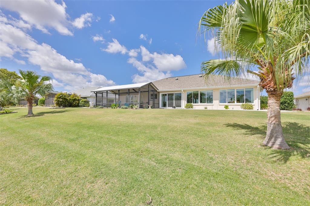 Activo con contrato: $434,500 (2 camas, 2 baños, 2185 Pies cuadrados)