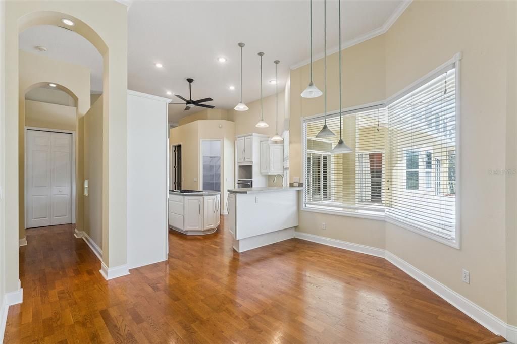 For Sale: $1,250,000 (4 beds, 3 baths, 4532 Square Feet)