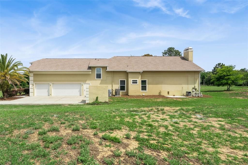 For Sale: $1,250,000 (4 beds, 3 baths, 4532 Square Feet)