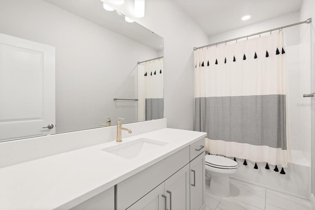 For Sale: $580,000 (4 beds, 3 baths, 3109 Square Feet)