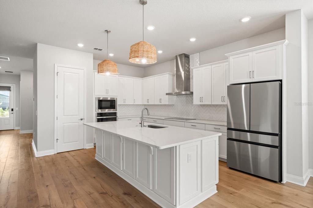 For Sale: $580,000 (4 beds, 3 baths, 3109 Square Feet)