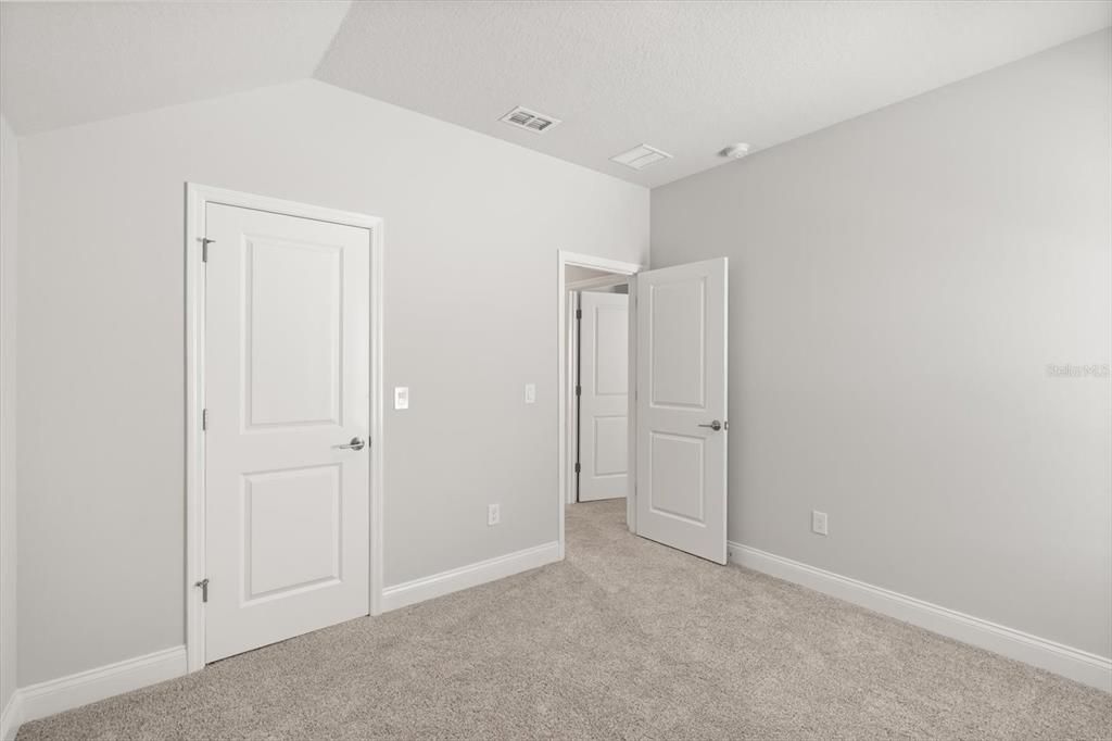 For Sale: $580,000 (4 beds, 3 baths, 3109 Square Feet)