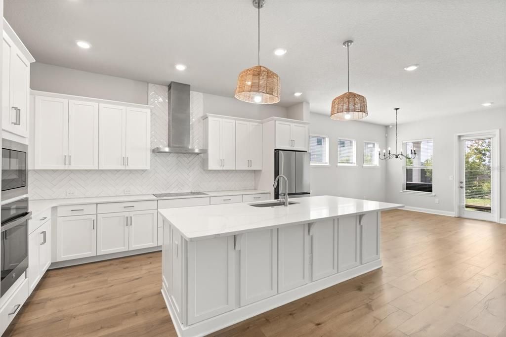 For Sale: $580,000 (4 beds, 3 baths, 3109 Square Feet)