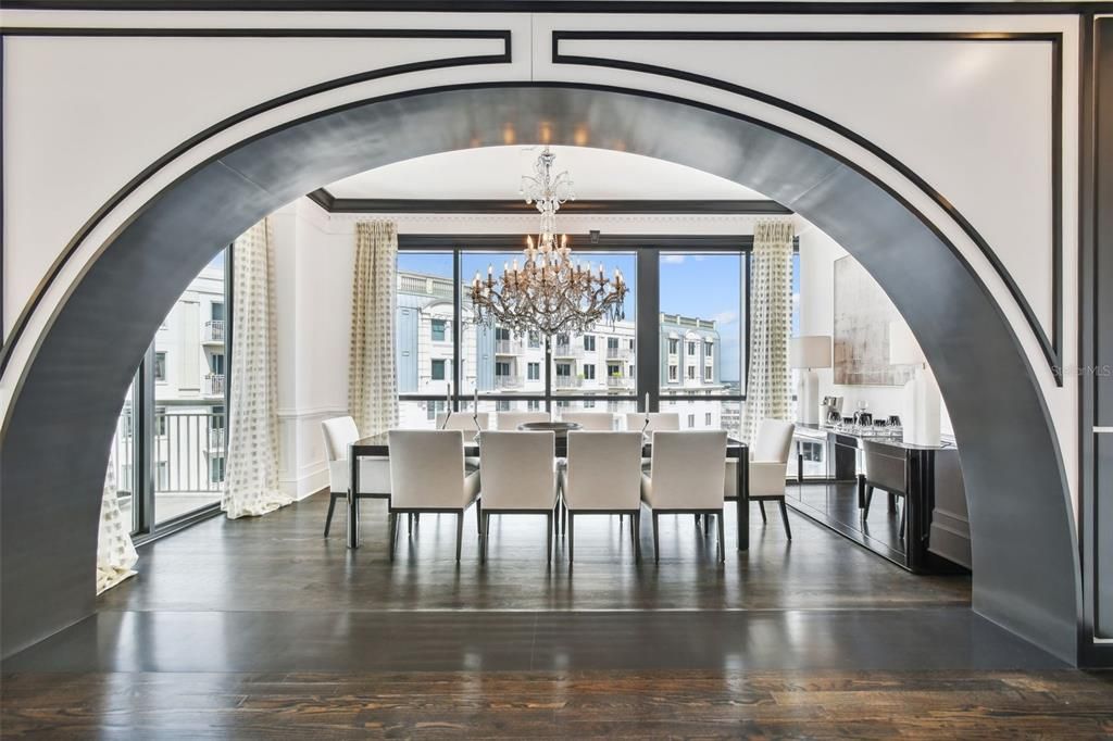 En Venta: $3,995,000 (3 camas, 4 baños, 3980 Pies cuadrados)
