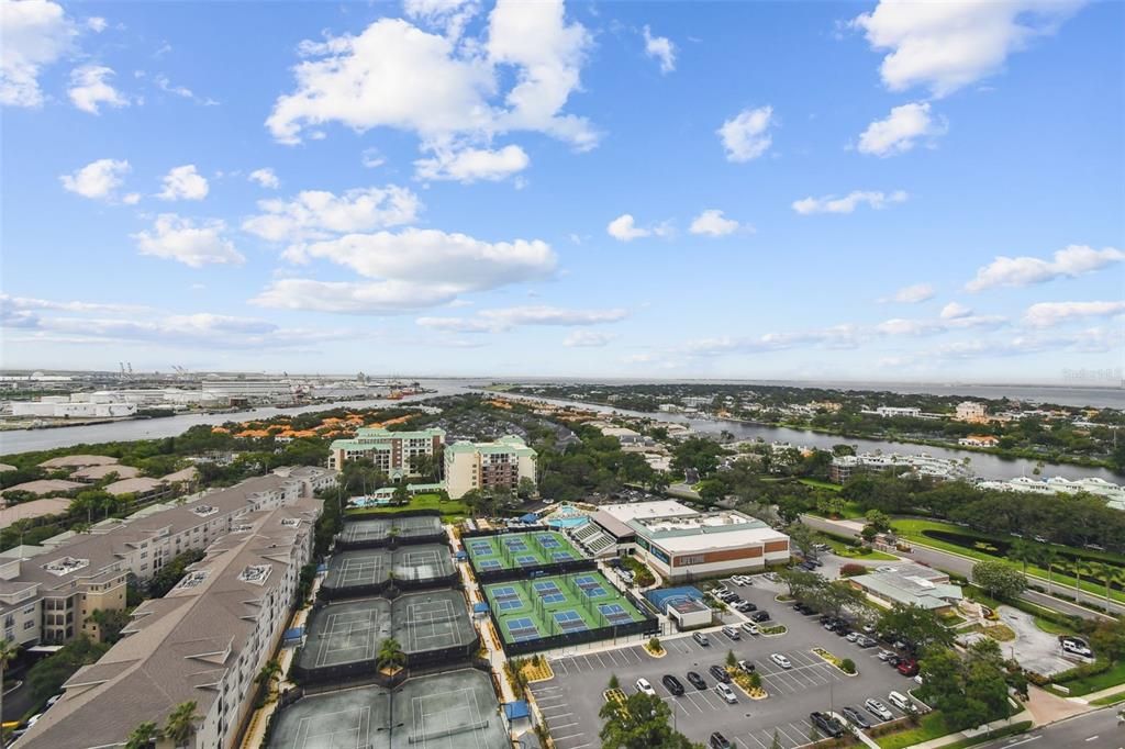 En Venta: $3,995,000 (3 camas, 4 baños, 3980 Pies cuadrados)