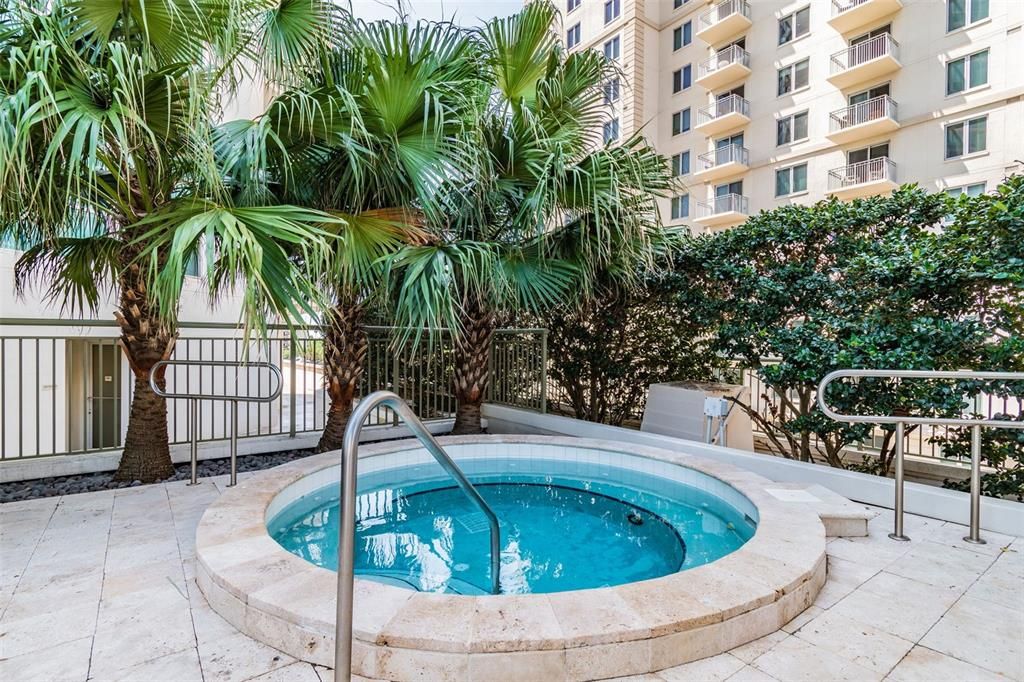 En Venta: $3,995,000 (3 camas, 4 baños, 3980 Pies cuadrados)