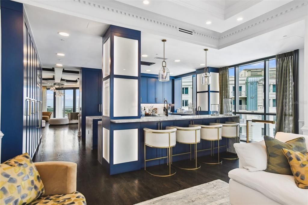 En Venta: $3,995,000 (3 camas, 4 baños, 3980 Pies cuadrados)