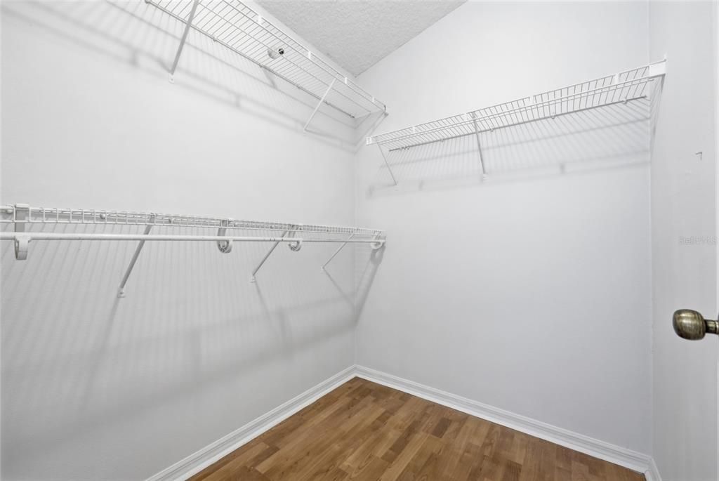 For Sale: $445,000 (3 beds, 2 baths, 1296 Square Feet)