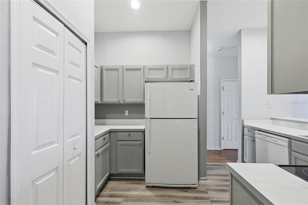 For Sale: $445,000 (3 beds, 2 baths, 1296 Square Feet)