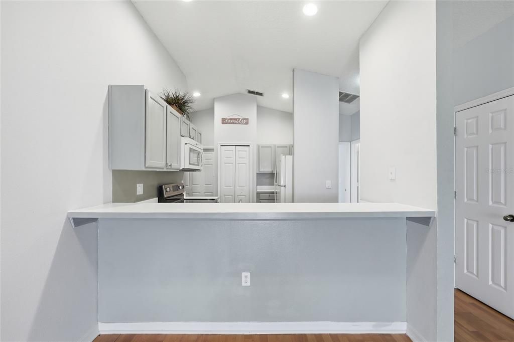 For Sale: $445,000 (3 beds, 2 baths, 1296 Square Feet)